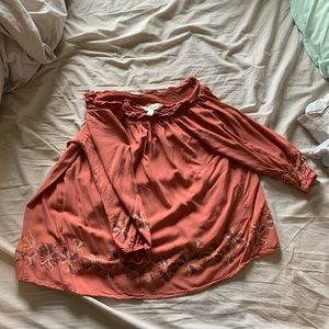 Off shoulder women’s top